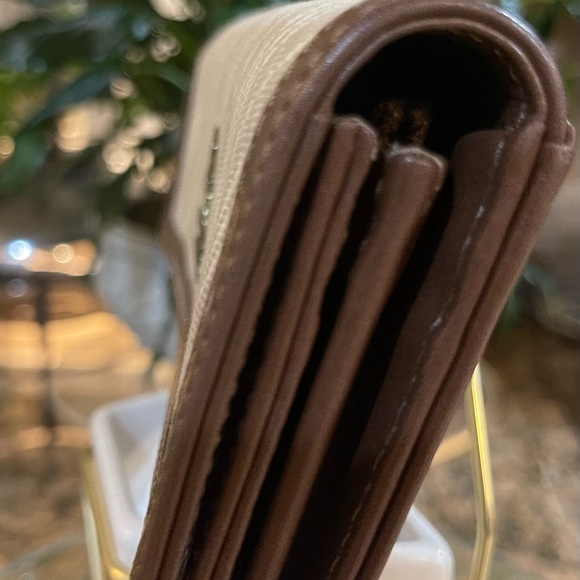 BURBERRY BLUE LABEL. Like New condition. EUC - Picture 5 of 9